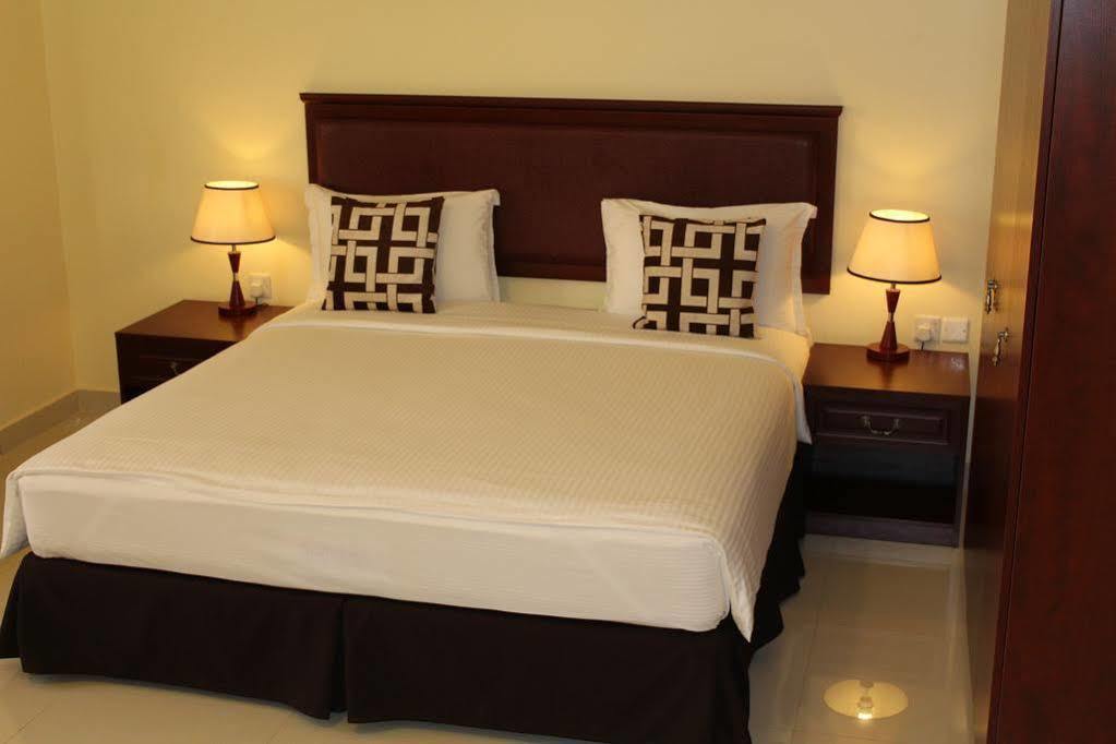 Al Karam Hotel Apartment Назва Экстерьер фото