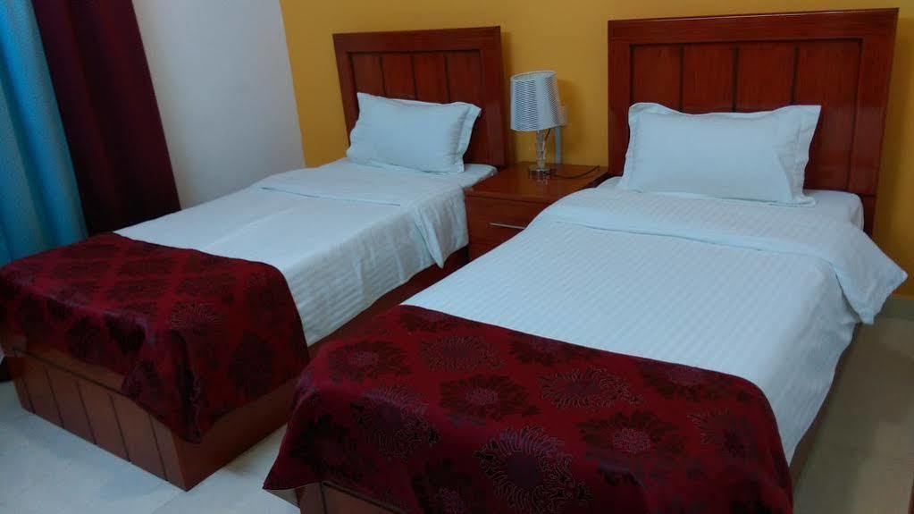 Al Karam Hotel Apartment Назва Экстерьер фото
